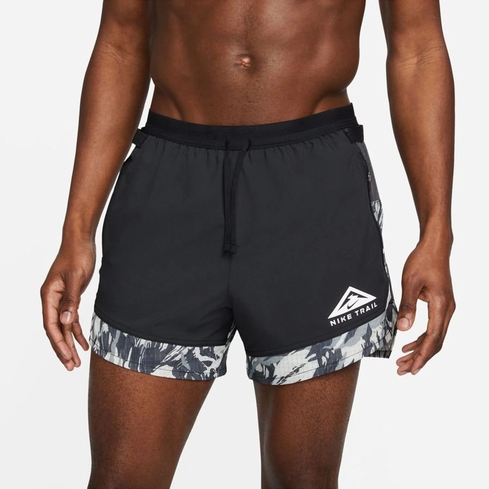 Nike Trail Men's Black Shorts 5”